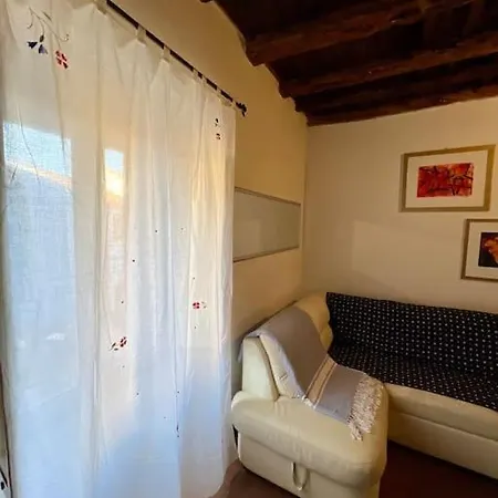 Charming House Isola Di Casa Carlo Alberto 公寓